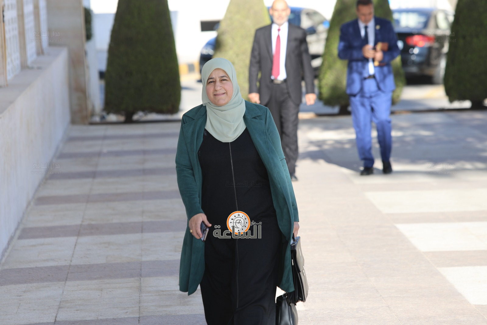 Madar Al-Saa Images 0.42120520475772727