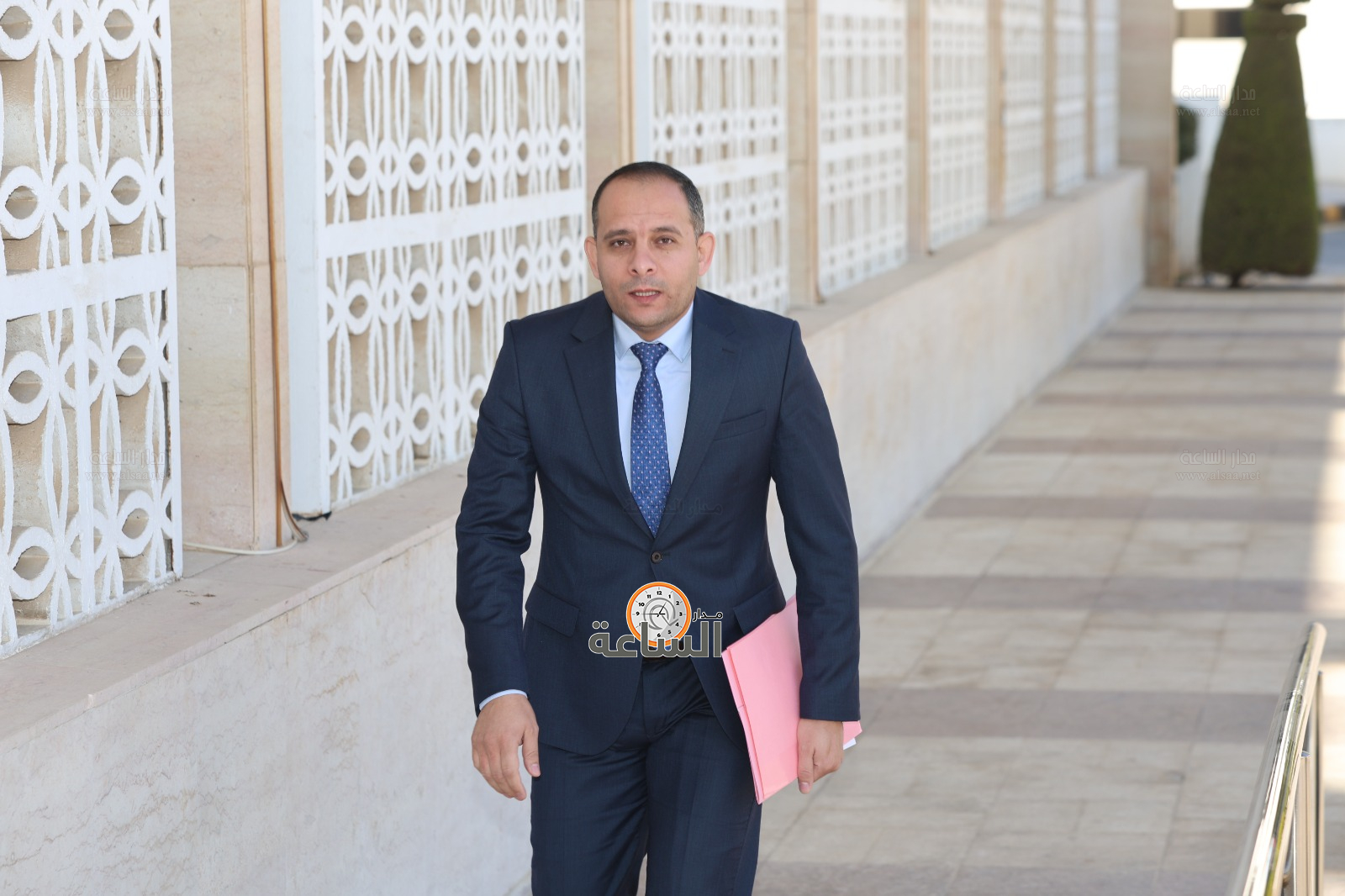 Madar Al-Saa Images 0.5121008435544259