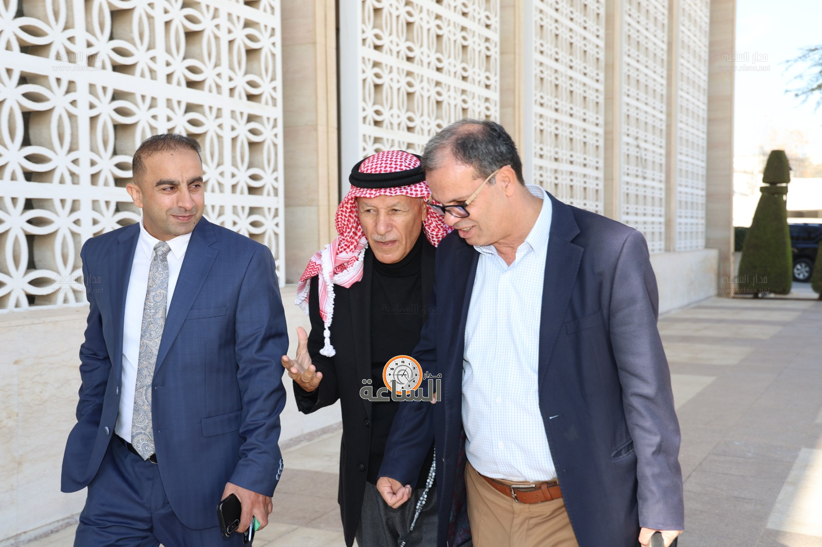 Madar Al-Saa Images 0.7397902477001019