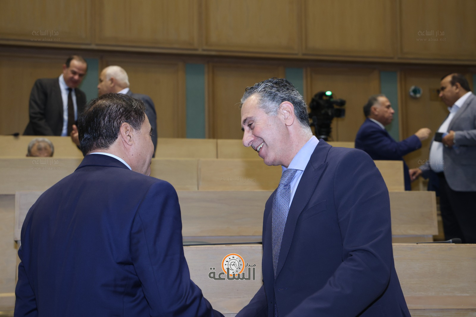 Madar Al-Saa Images 0.4641238465390152