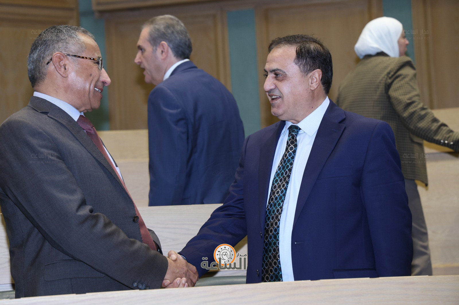 Madar Al-Saa Images 0.9540027376161222