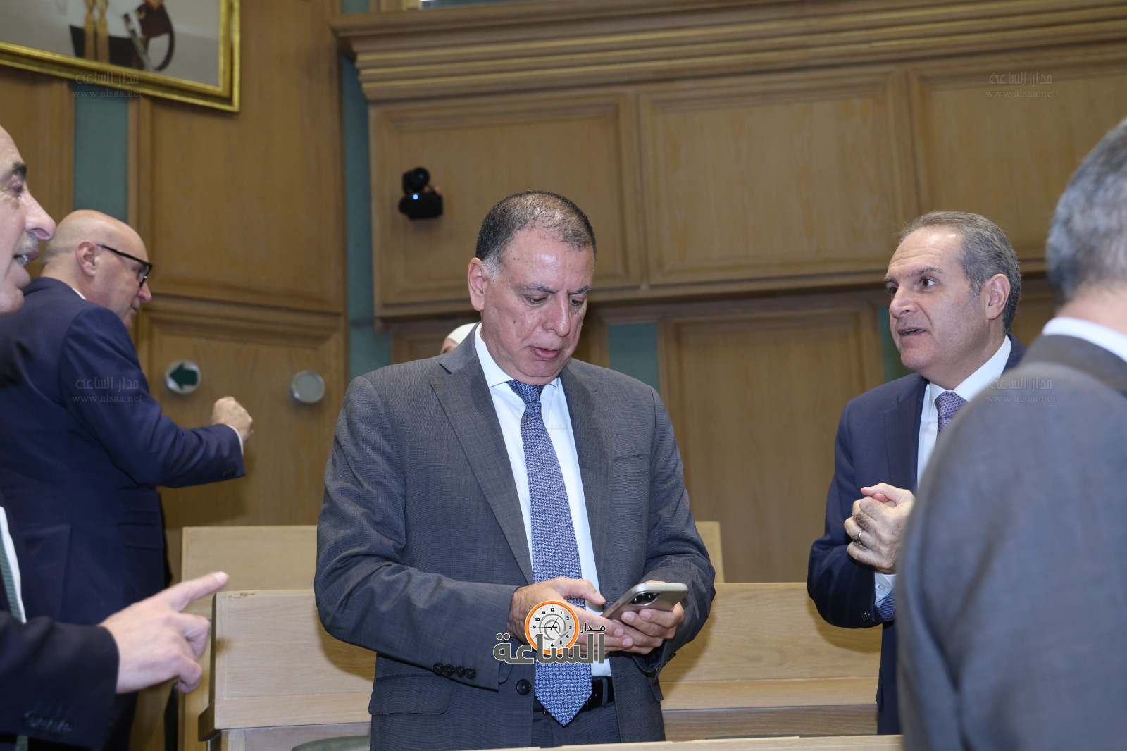 Madar Al-Saa Images 0.35716091820648144