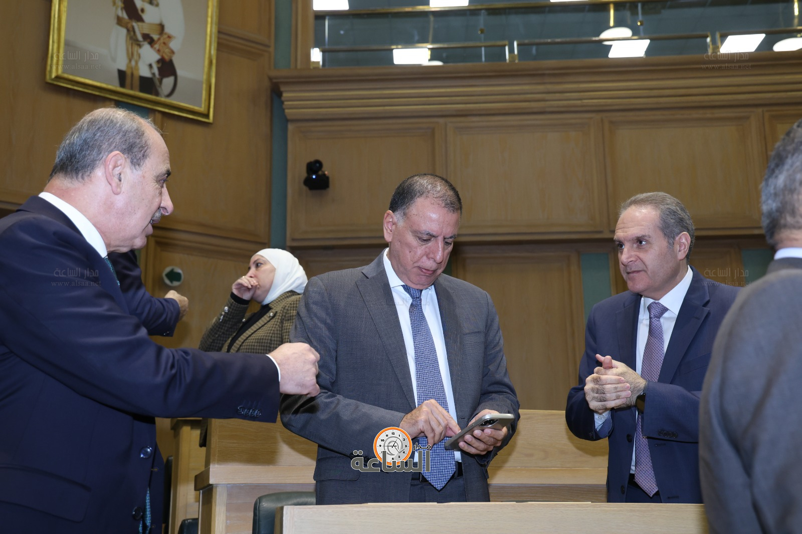 Madar Al-Saa Images 0.983120964175977