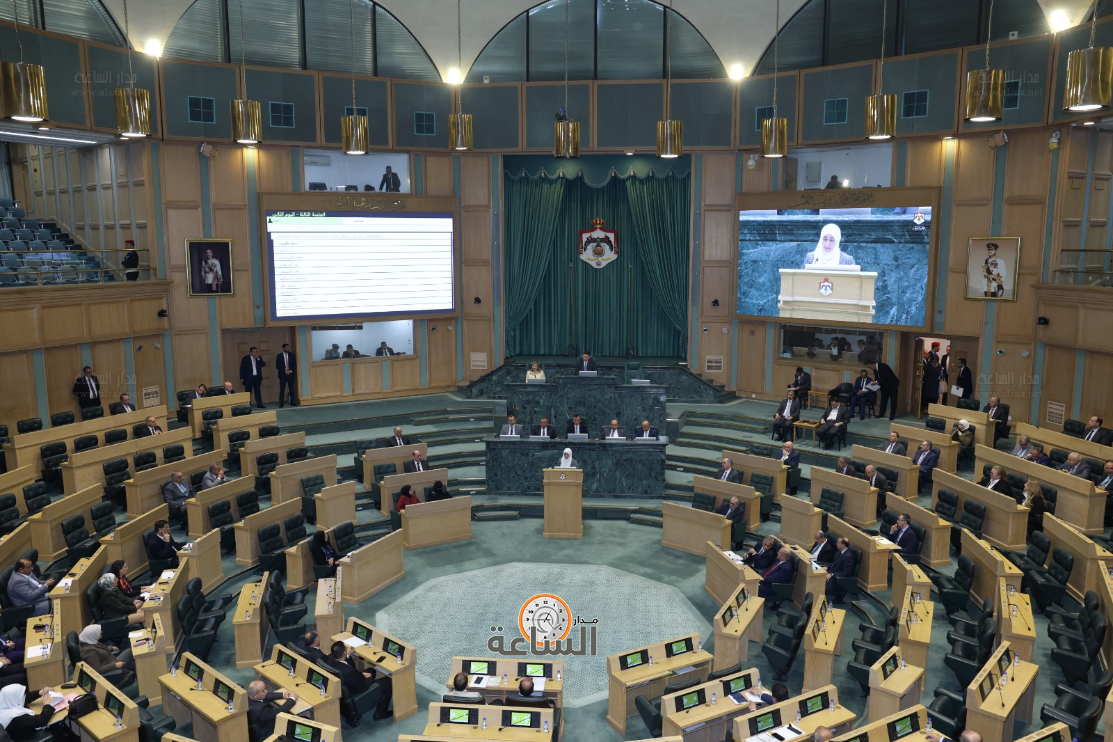 Madar Al-Saa Images 0.8459034291376795