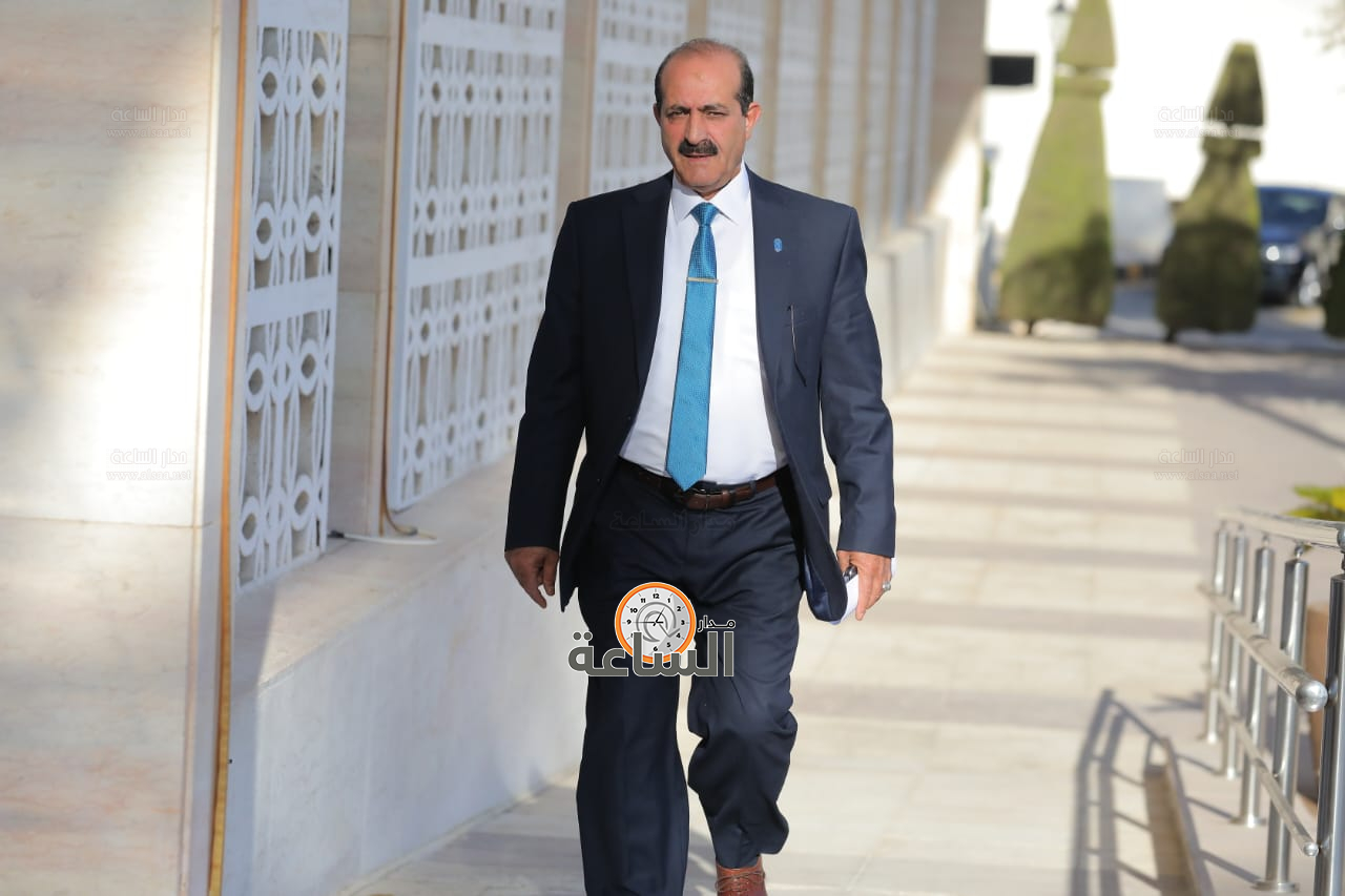 Madar Al-Saa Images 0.16477070617742529