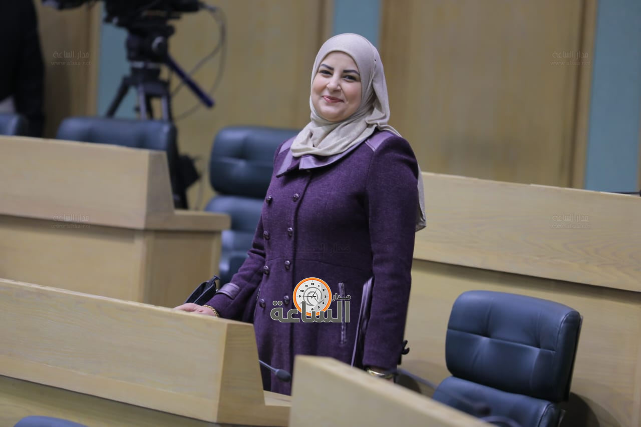 Madar Al-Saa Images 0.3468183543524255