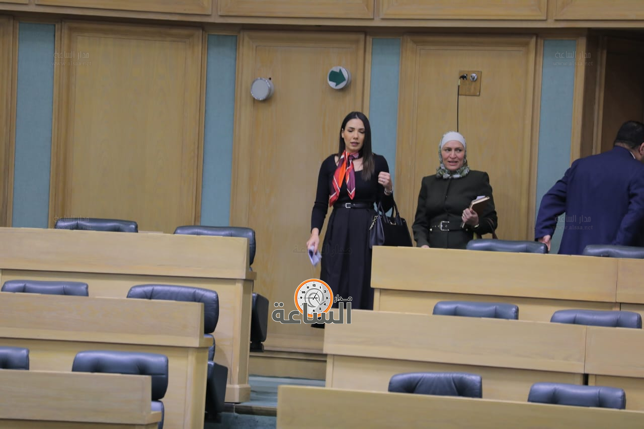 Madar Al-Saa Images 0.8596205934527452