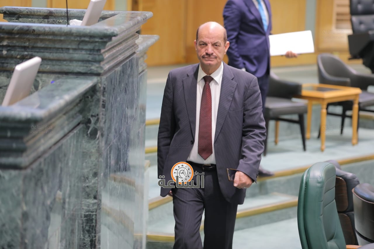 Madar Al-Saa Images 0.014412682457773496