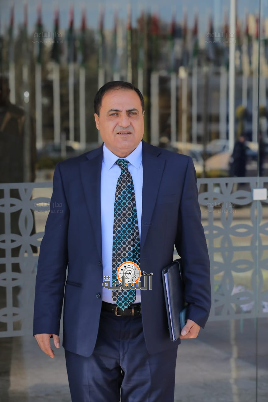 Madar Al-Saa Images 0.504918045068149