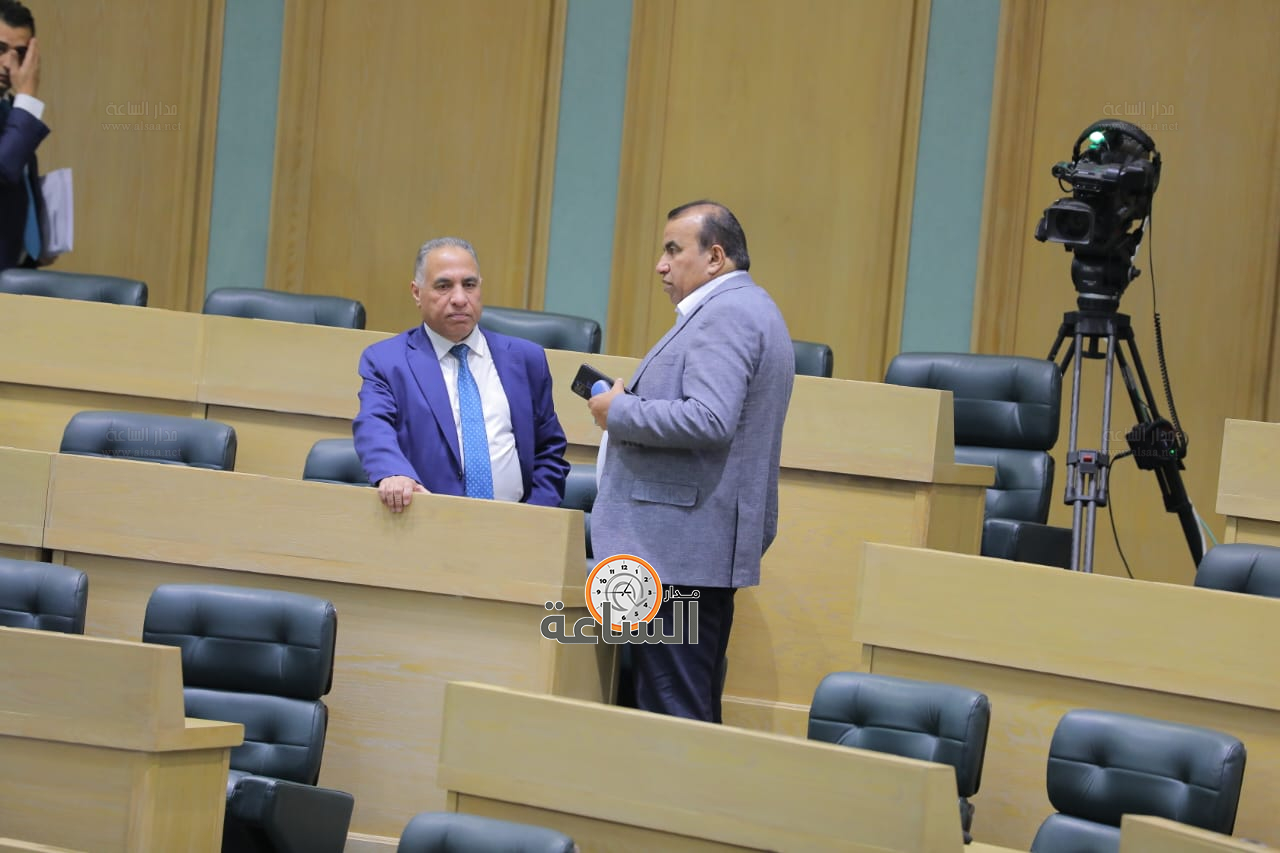 Madar Al-Saa Images 0.005593041915938235