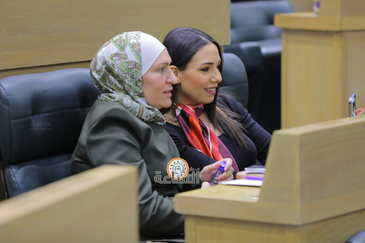 Madar Al-Saa Images 0.1481666023012882