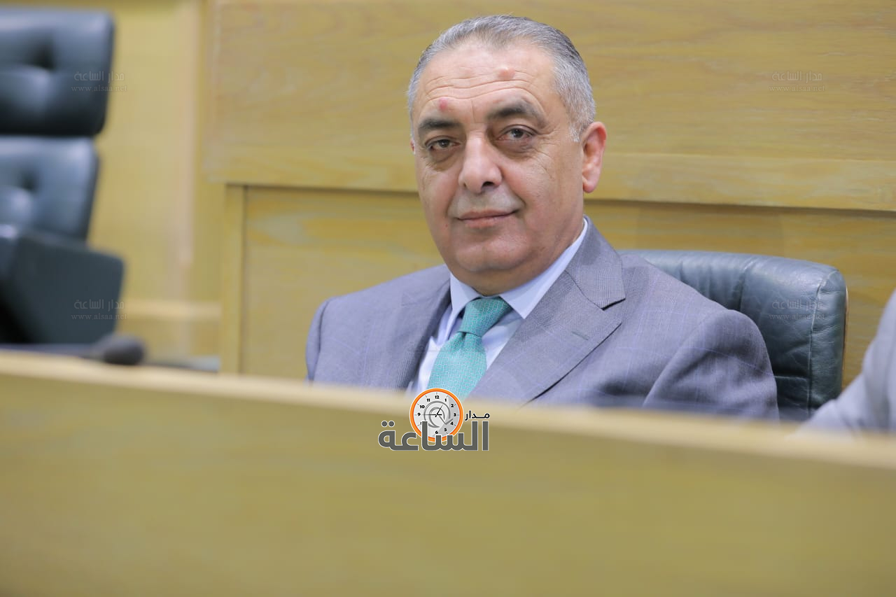 Madar Al-Saa Images 0.9432665068159523