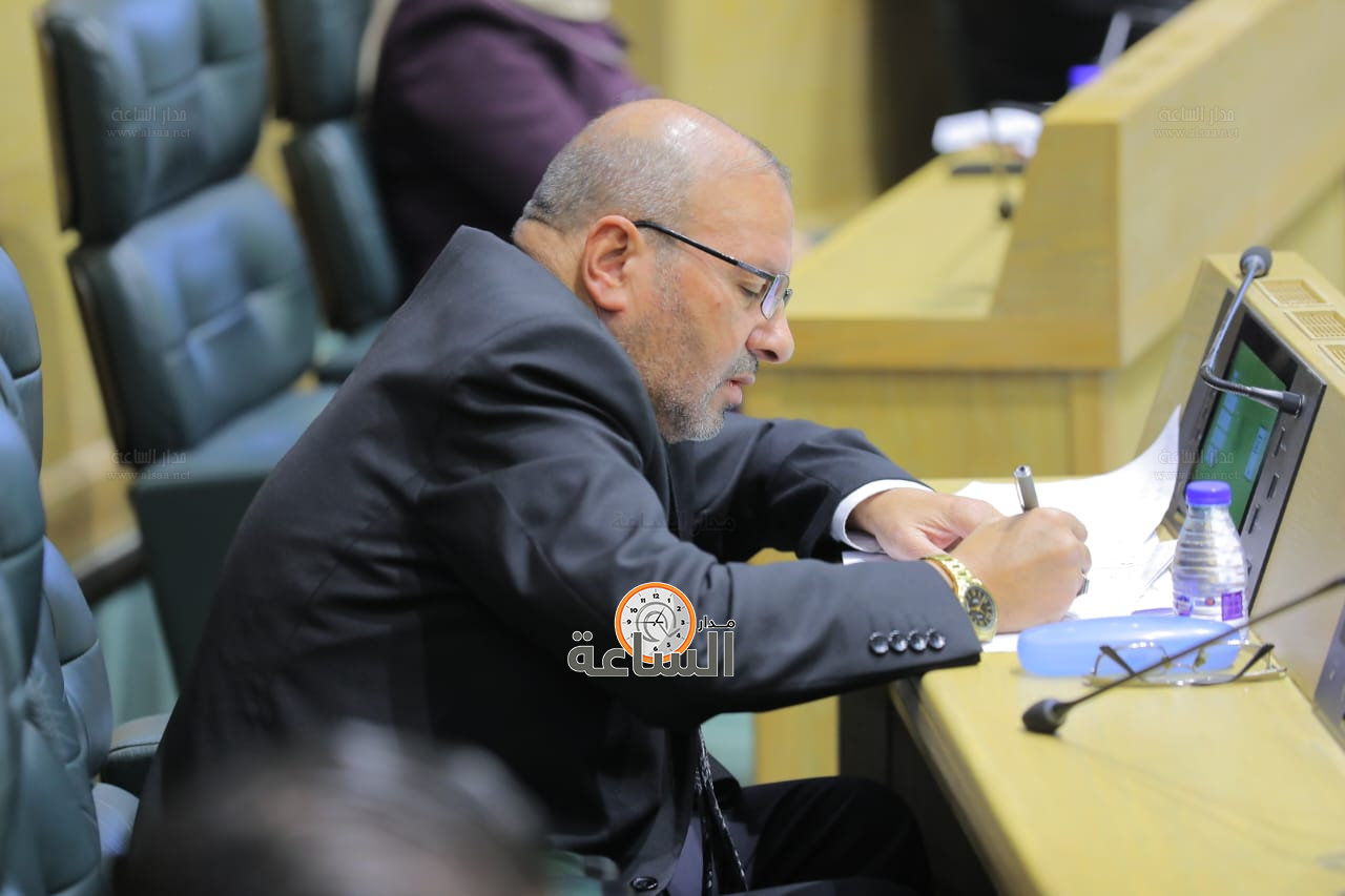 Madar Al-Saa Images 0.6221340473618604