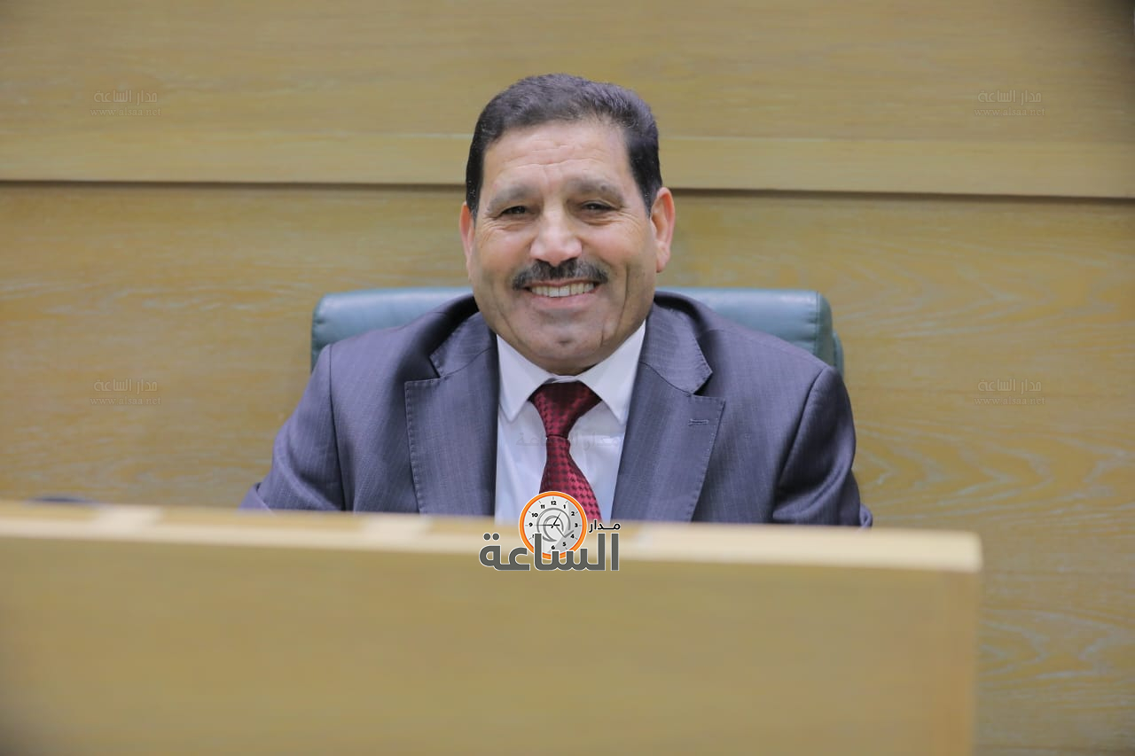 Madar Al-Saa Images 0.2598763309141283