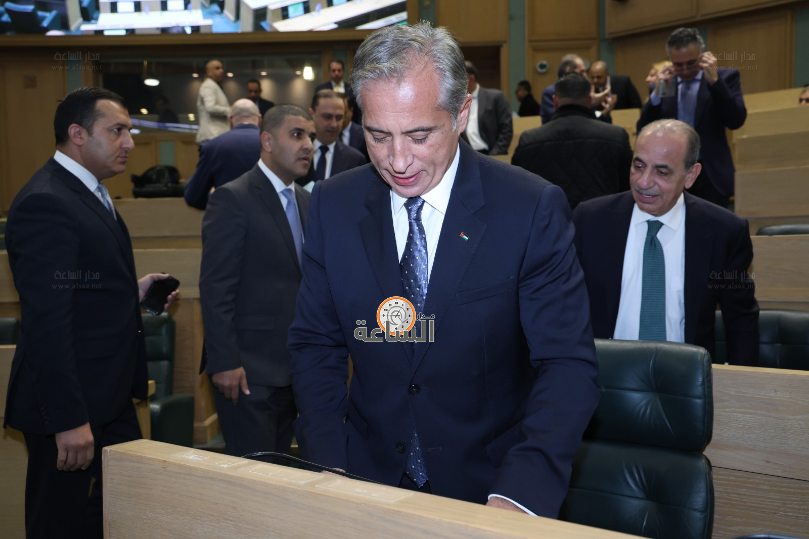 Madar Al-Saa Images 0.8986847327386662