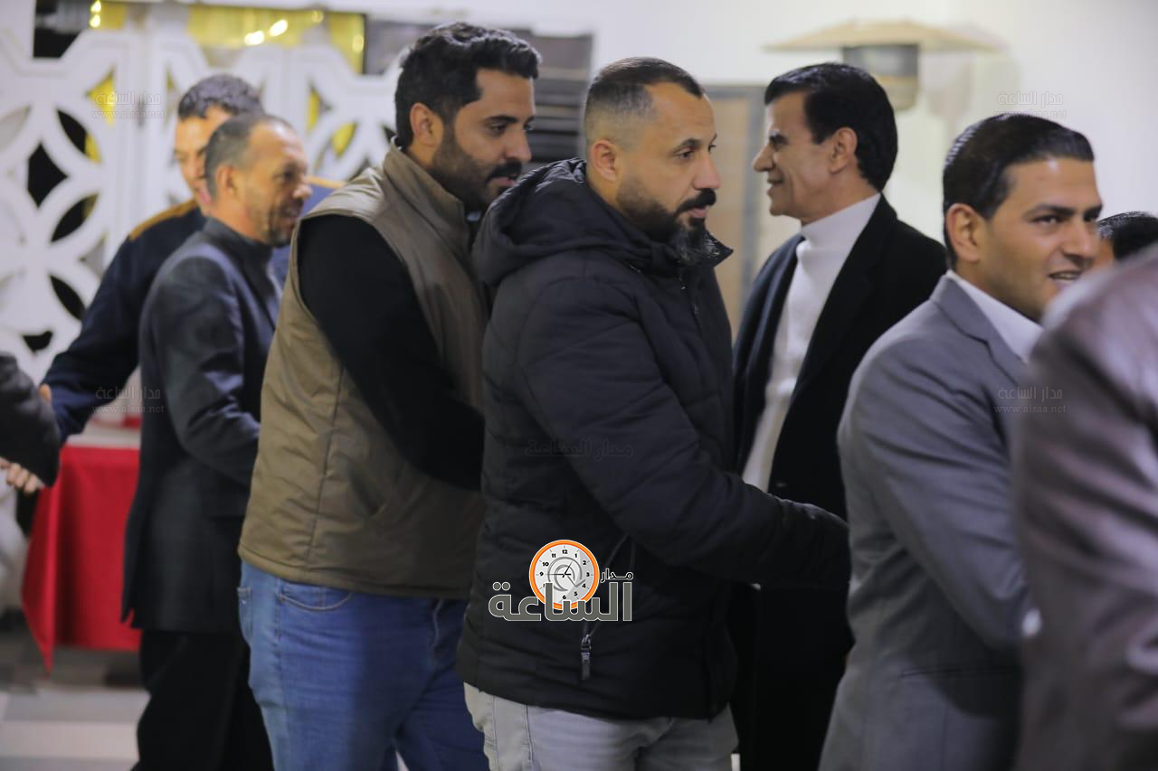 Madar Al-Saa Images 0.48119994169293934