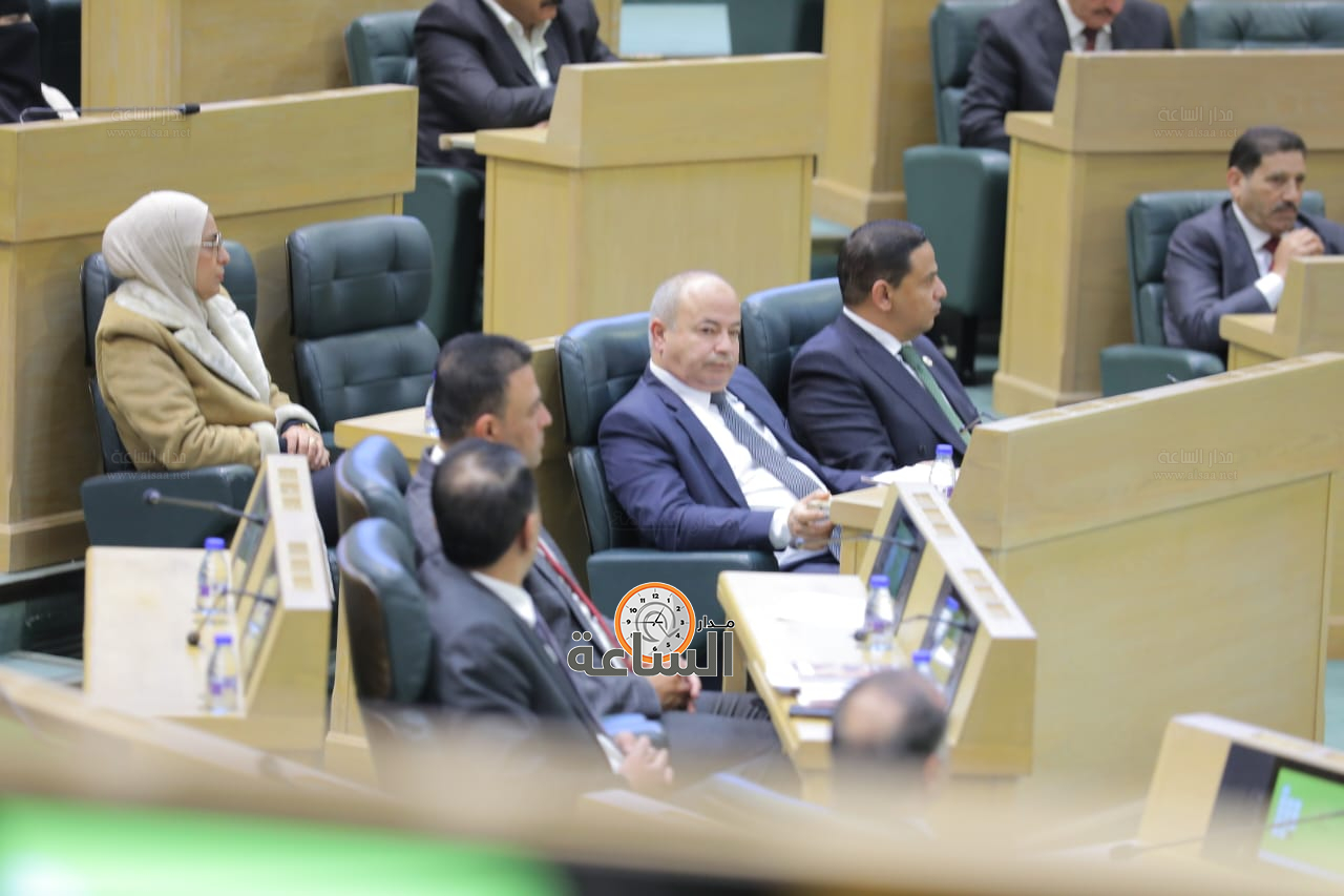 Madar Al-Saa Images 0.39083825305198694