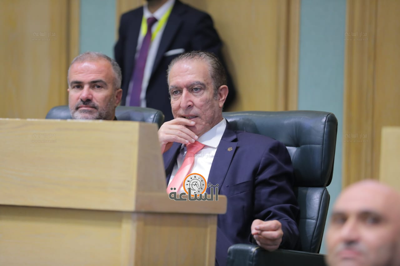 Madar Al-Saa Images 0.22108625186868425