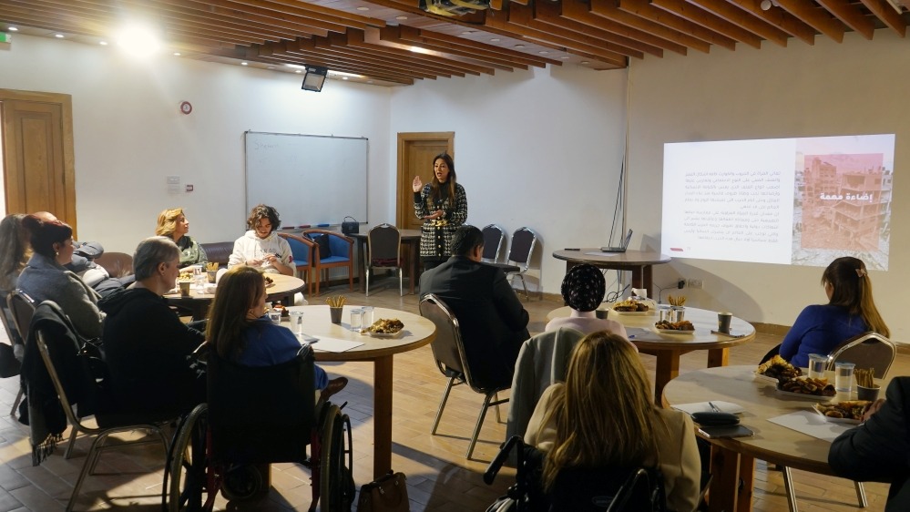 Madar Al-Saa Images 0.9542074036264521