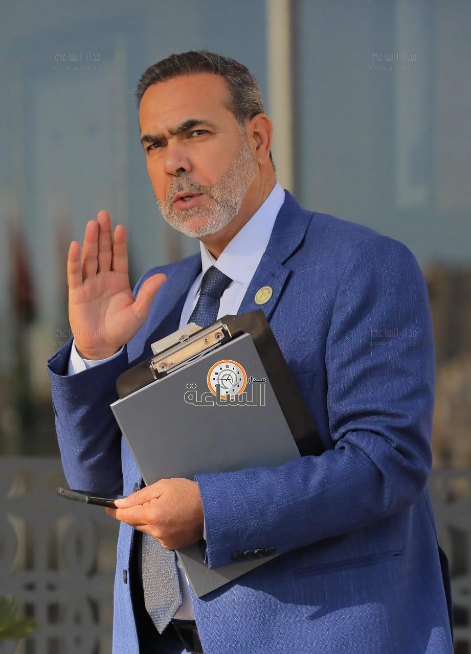 Madar Al-Saa Images 0.11707507170472775