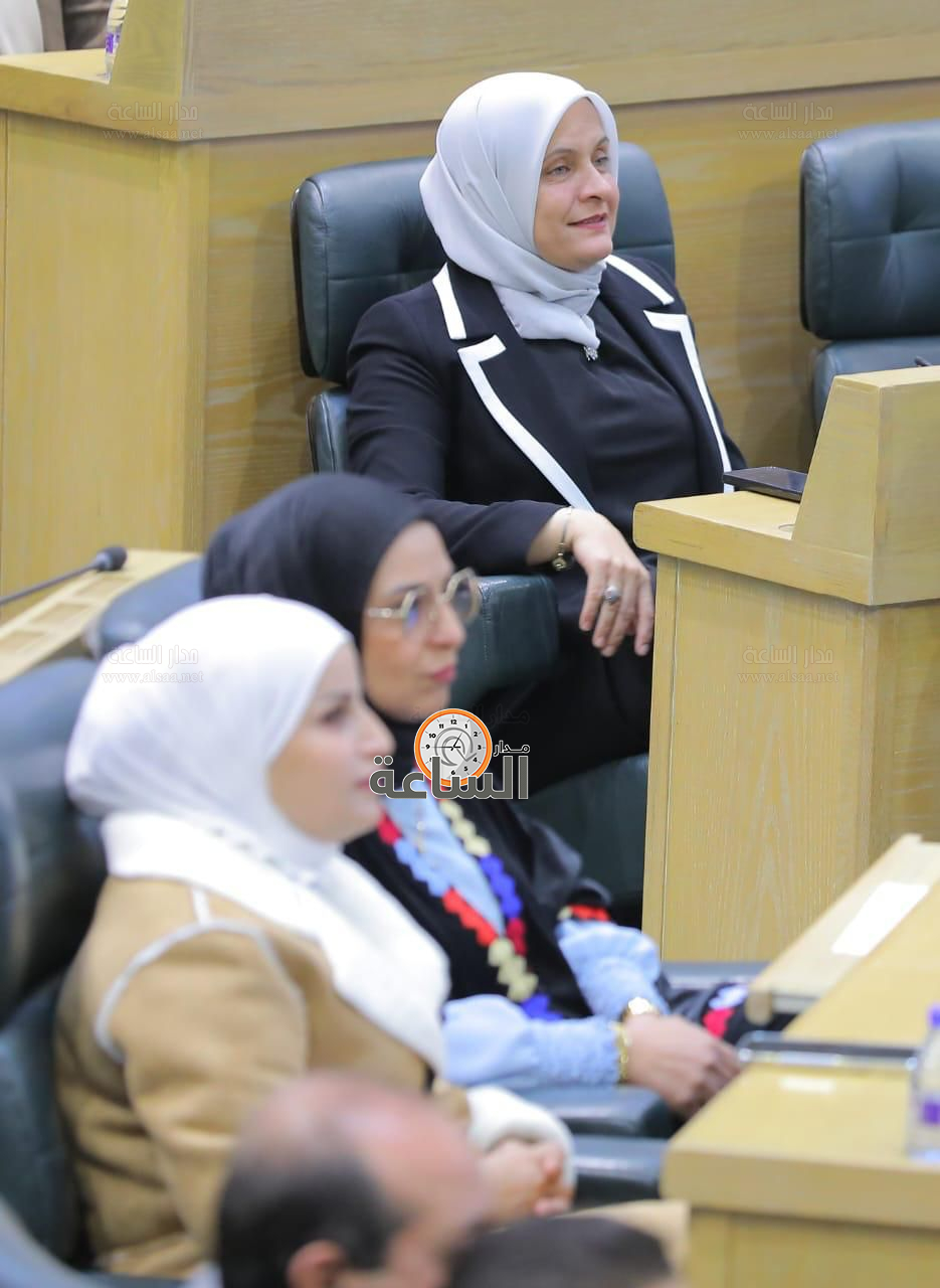 Madar Al-Saa Images 0.5694805637345752