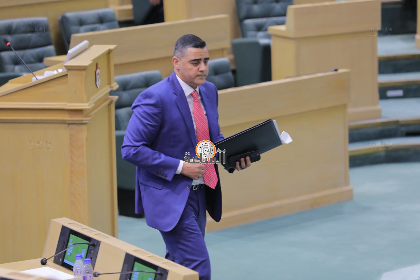 Madar Al-Saa Images 0.5198128655561987