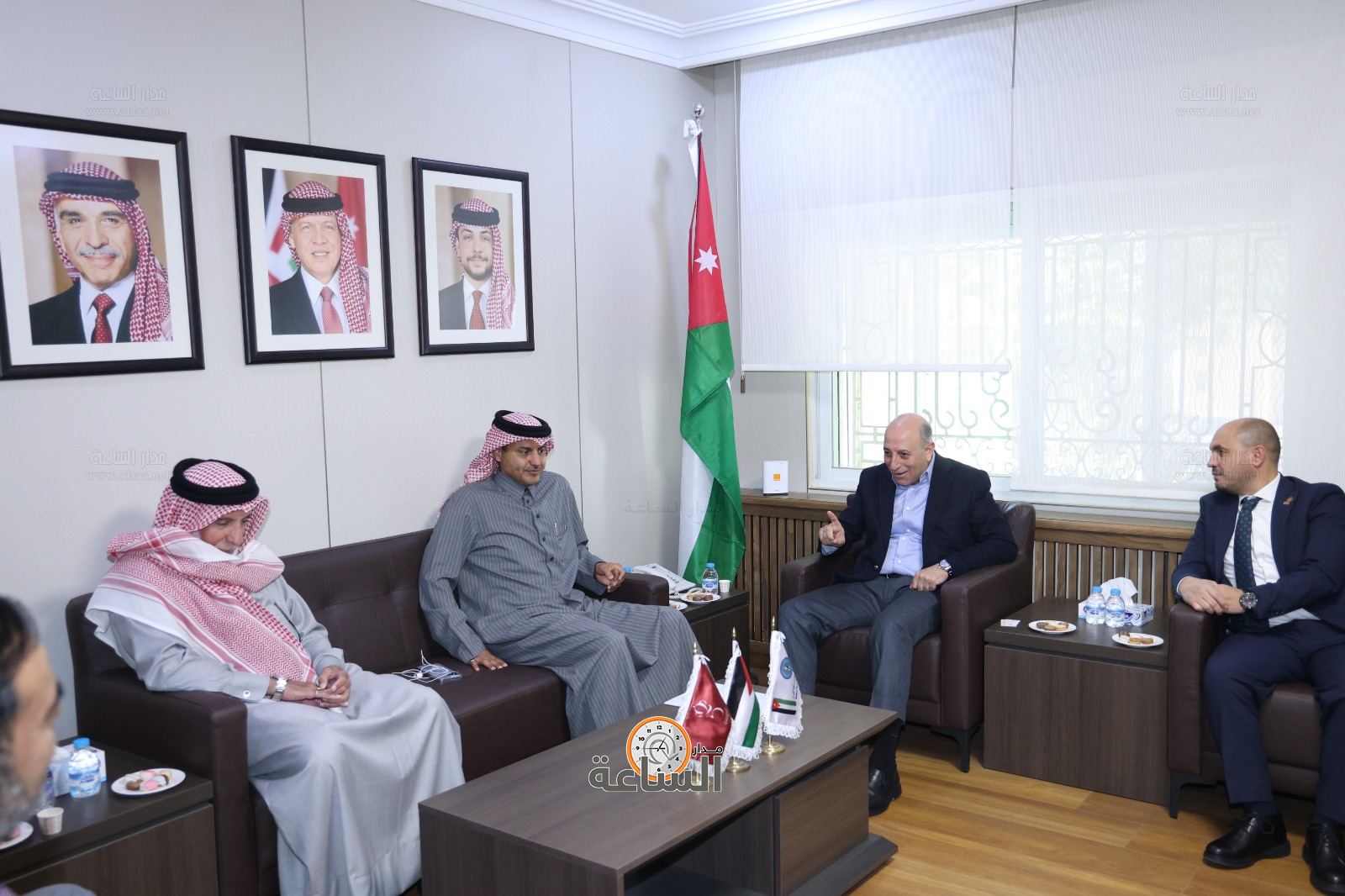 Madar Al-Saa Images 0.4085542222536902