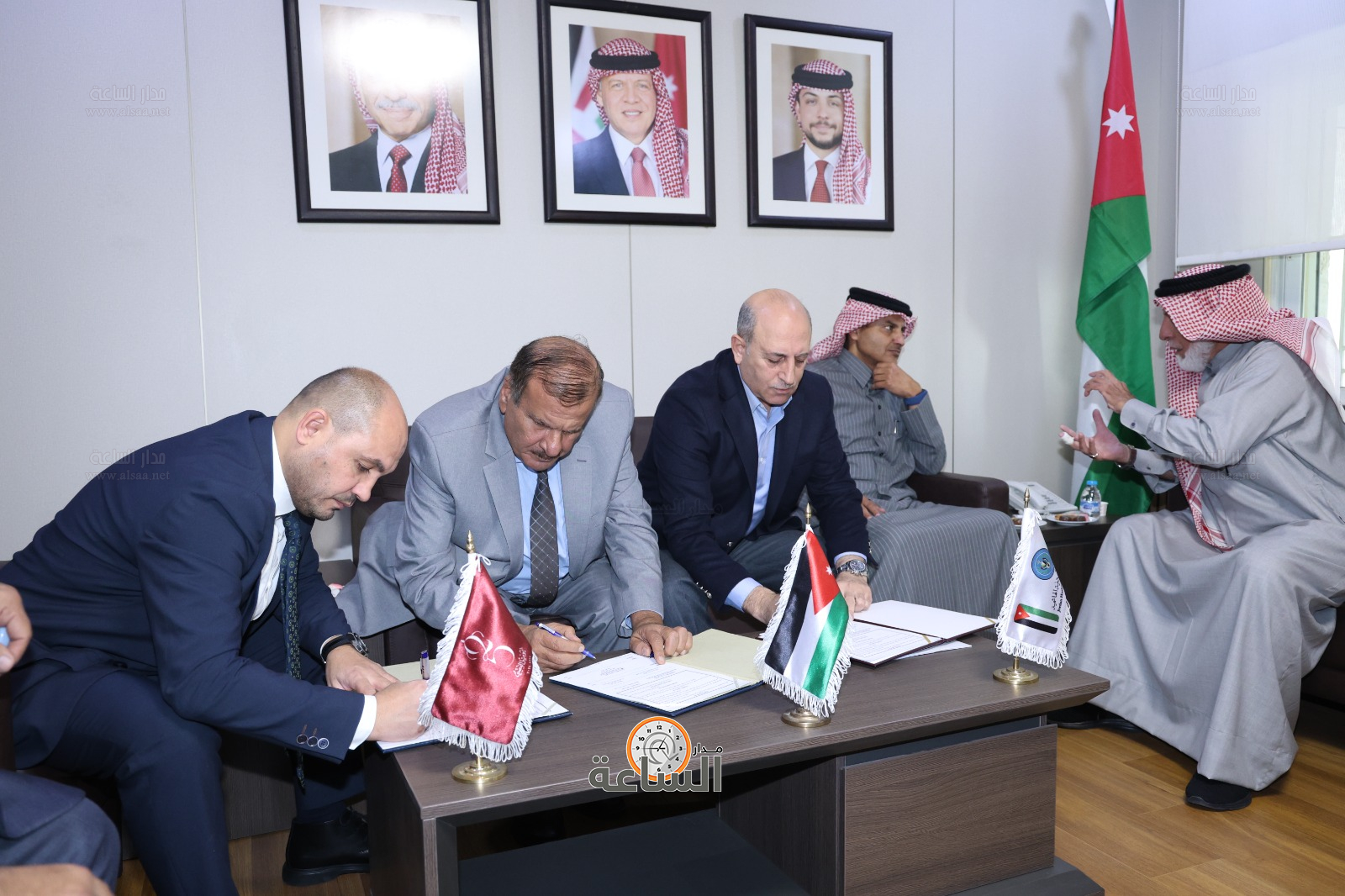 Madar Al-Saa Images 0.47505893951862865