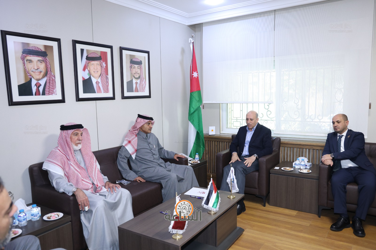 Madar Al-Saa Images 0.8322633057462308