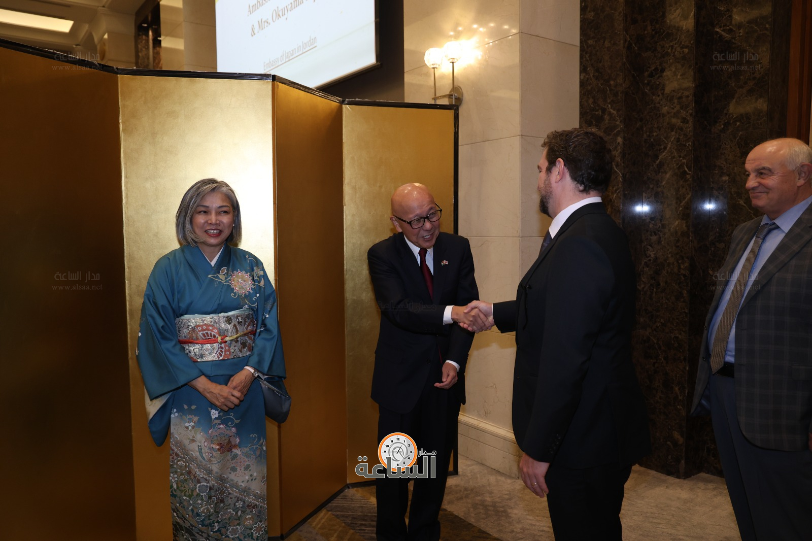 Madar Al-Saa Images 0.7009430038135329