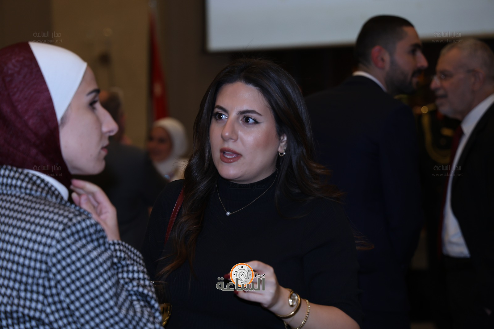 Madar Al-Saa Images 0.030159664785585072