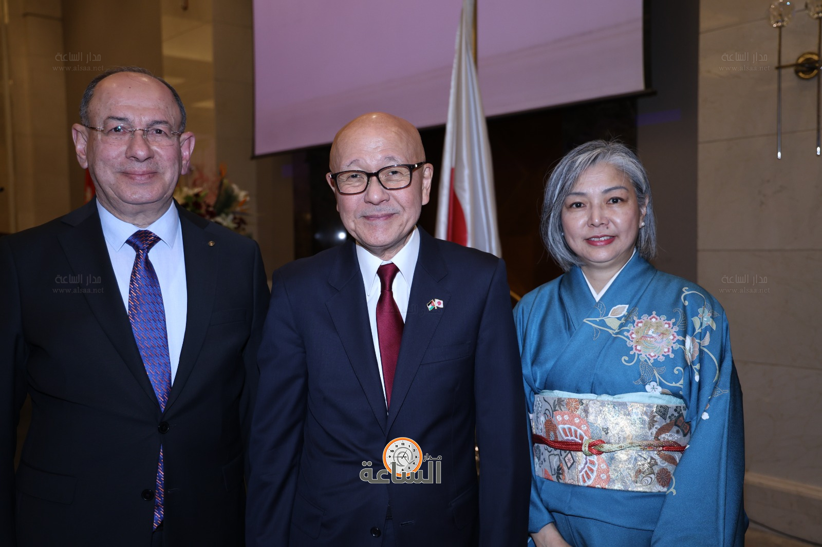 Madar Al-Saa Images 0.1916174676433795