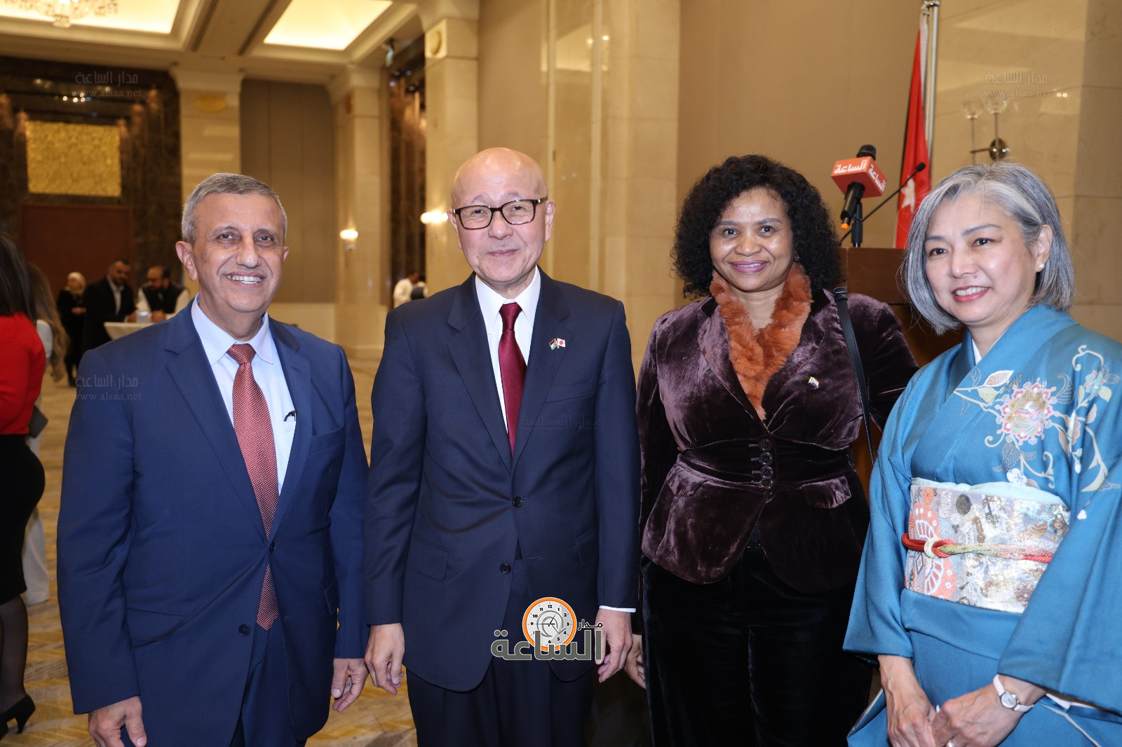 Madar Al-Saa Images 0.6740145567644027