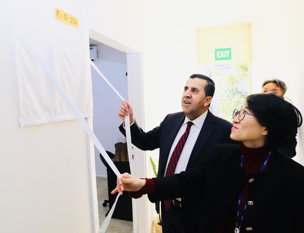 Madar Al-Saa Images 0.5811864845741648