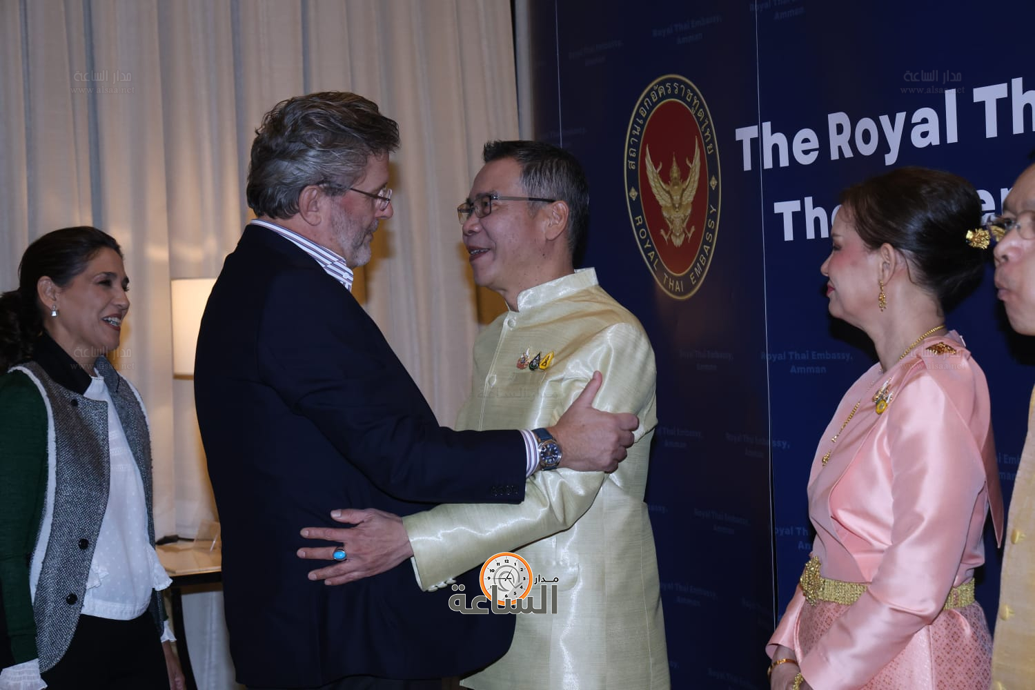 Madar Al-Saa Images 0.8758454903628767