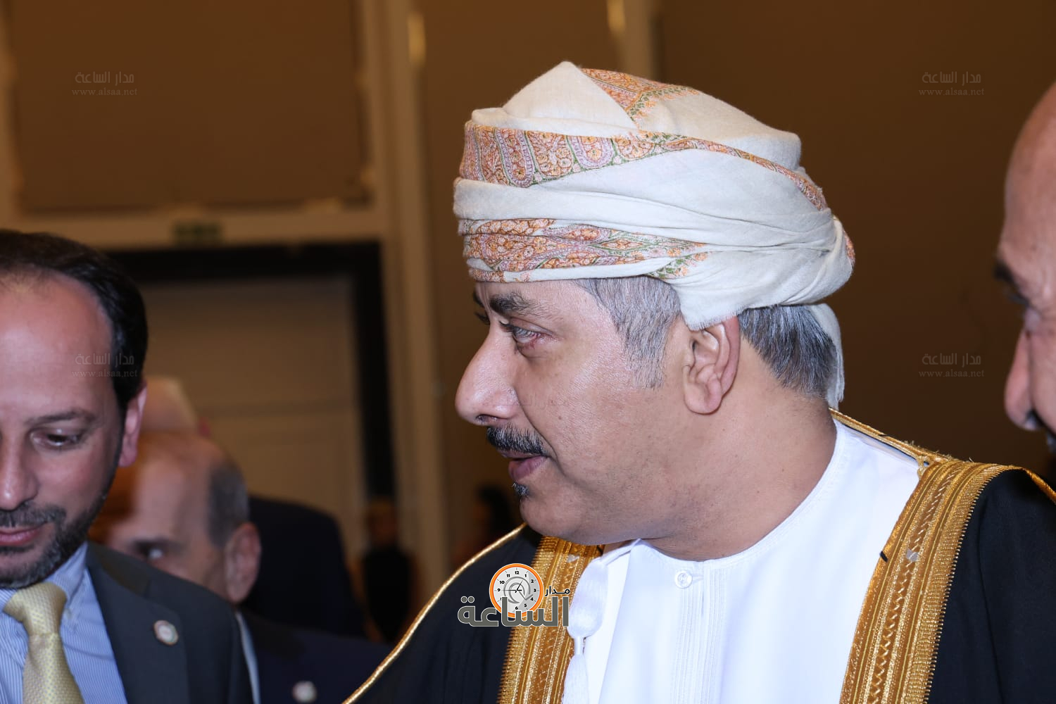 Madar Al-Saa Images 0.10844607186104183