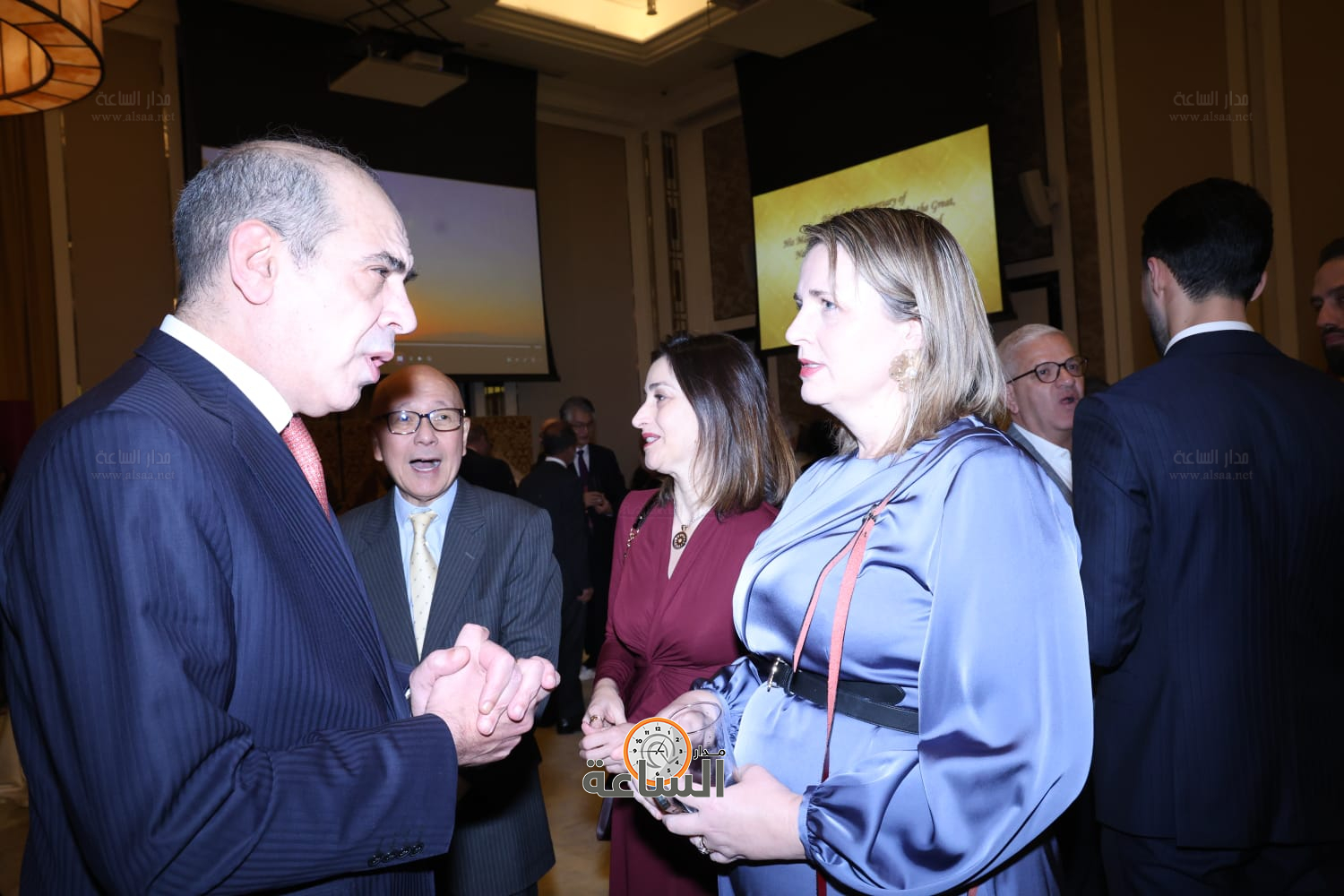 Madar Al-Saa Images 0.8865109004233864