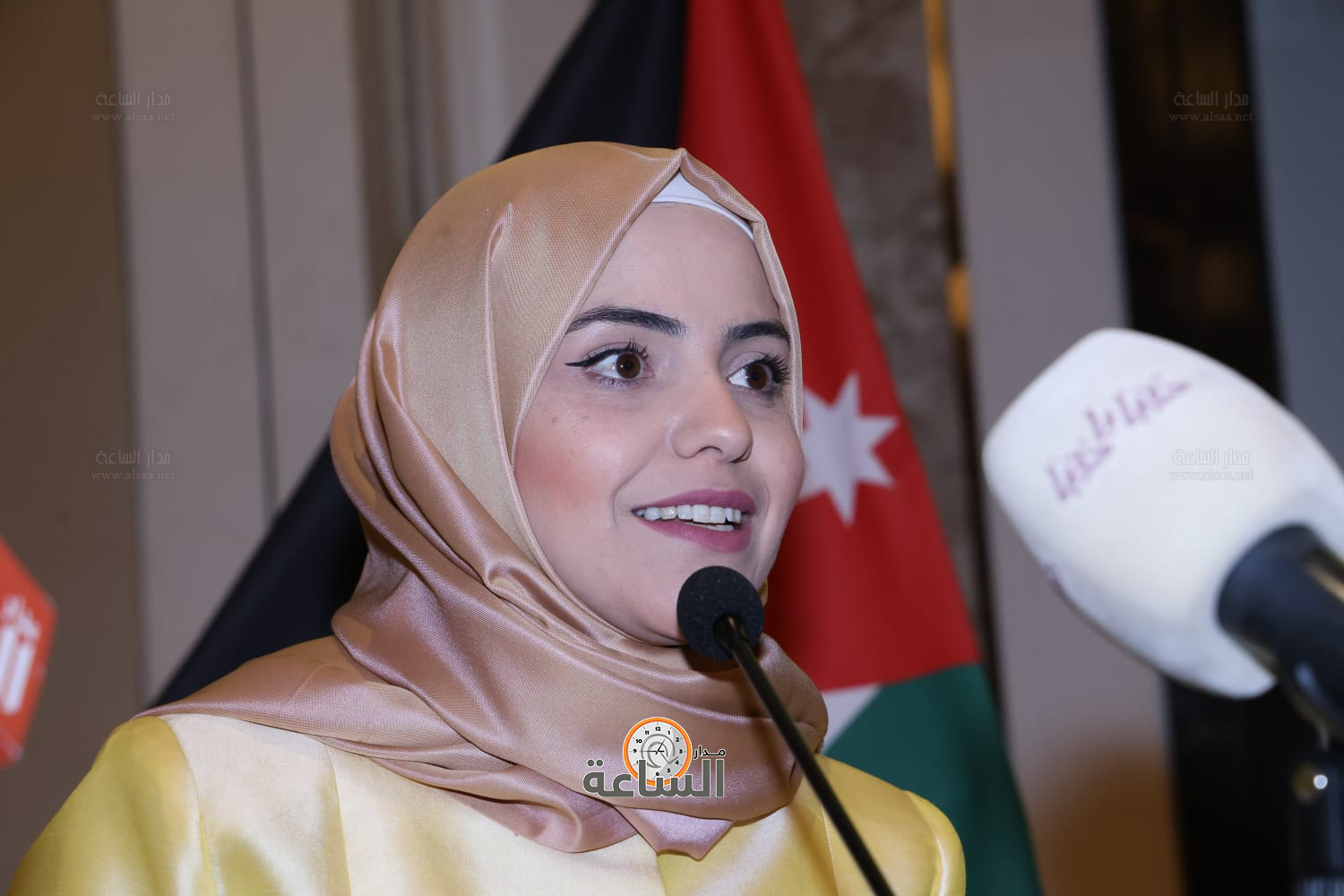 Madar Al-Saa Images 0.6103815234893302