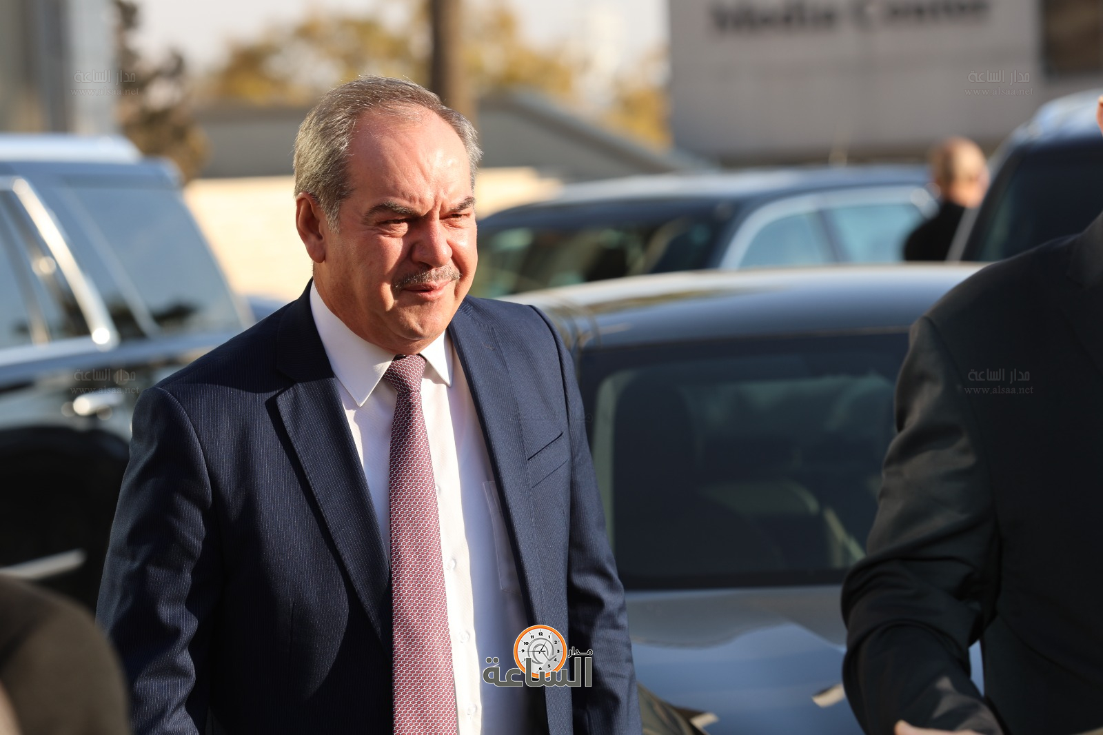 Madar Al-Saa Images 0.3923428378206619