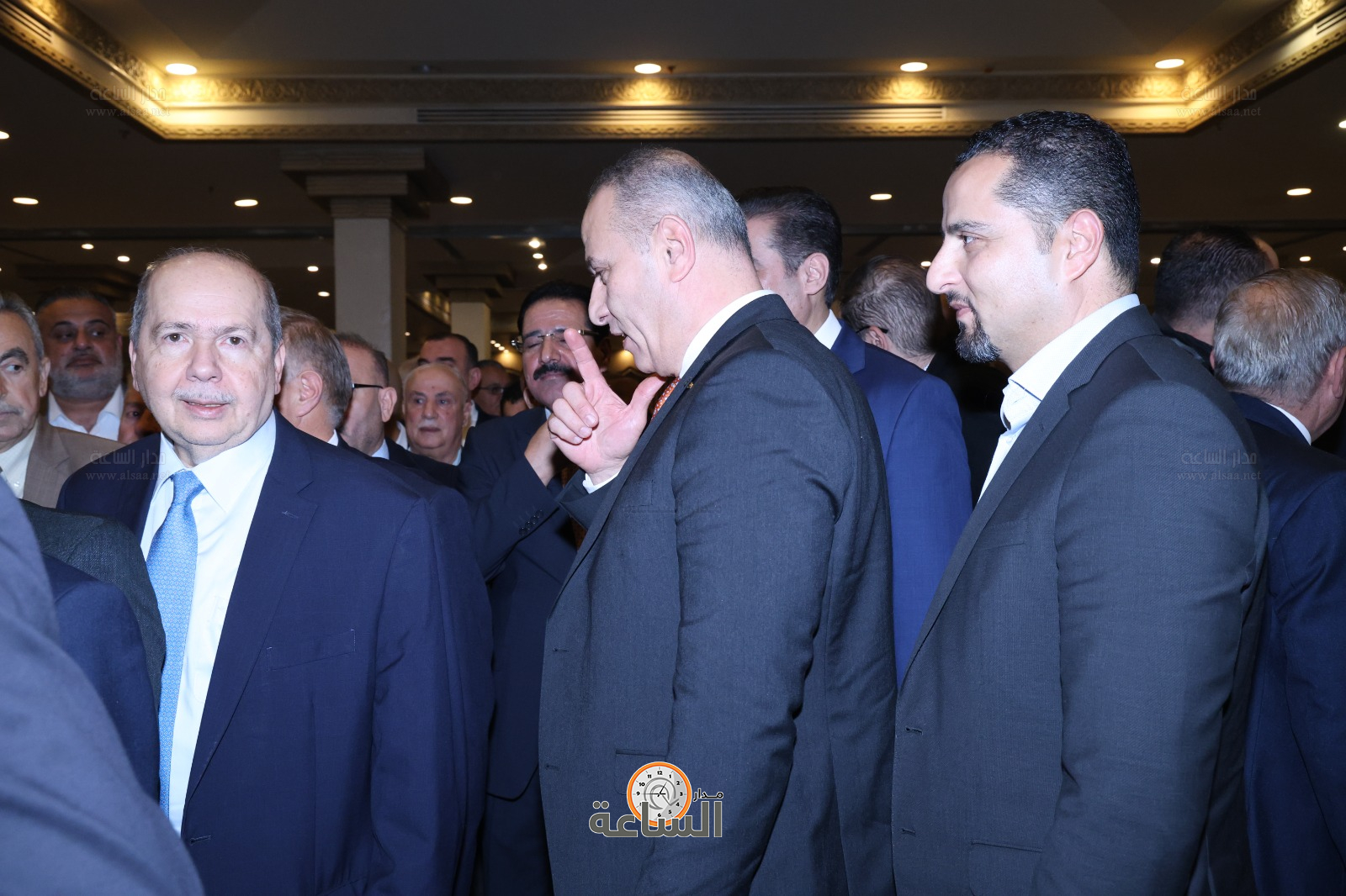 Madar Al-Saa Images 0.34065314831140747