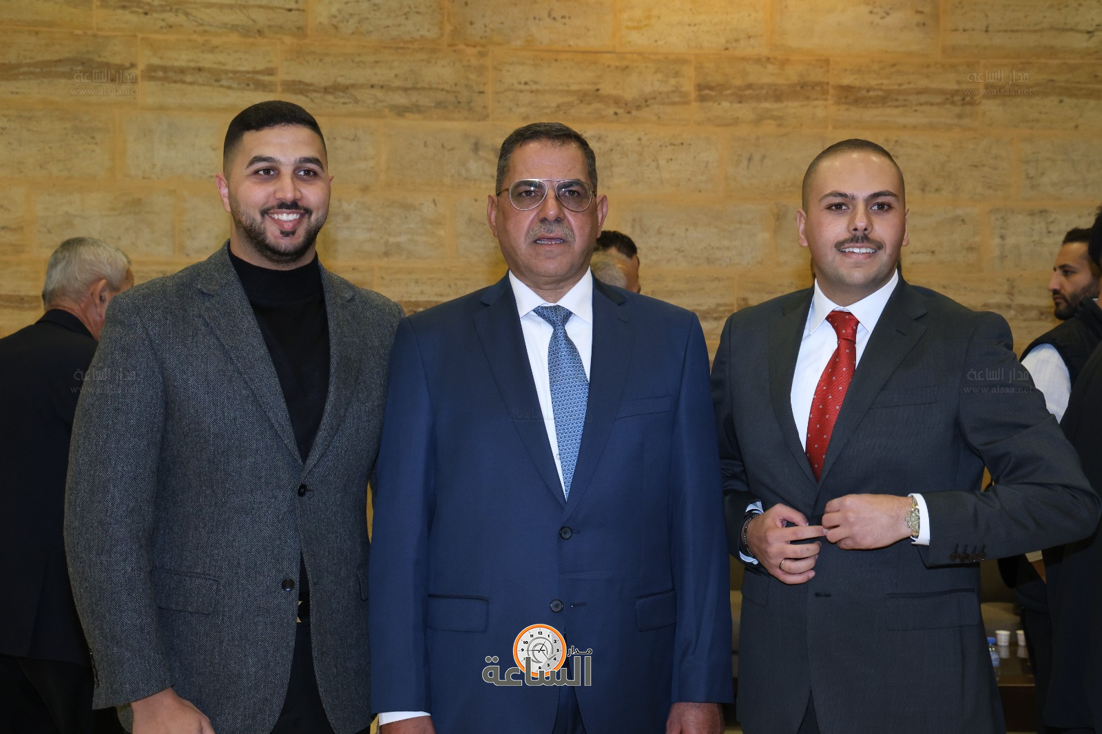 Madar Al-Saa Images 0.9959073322734826