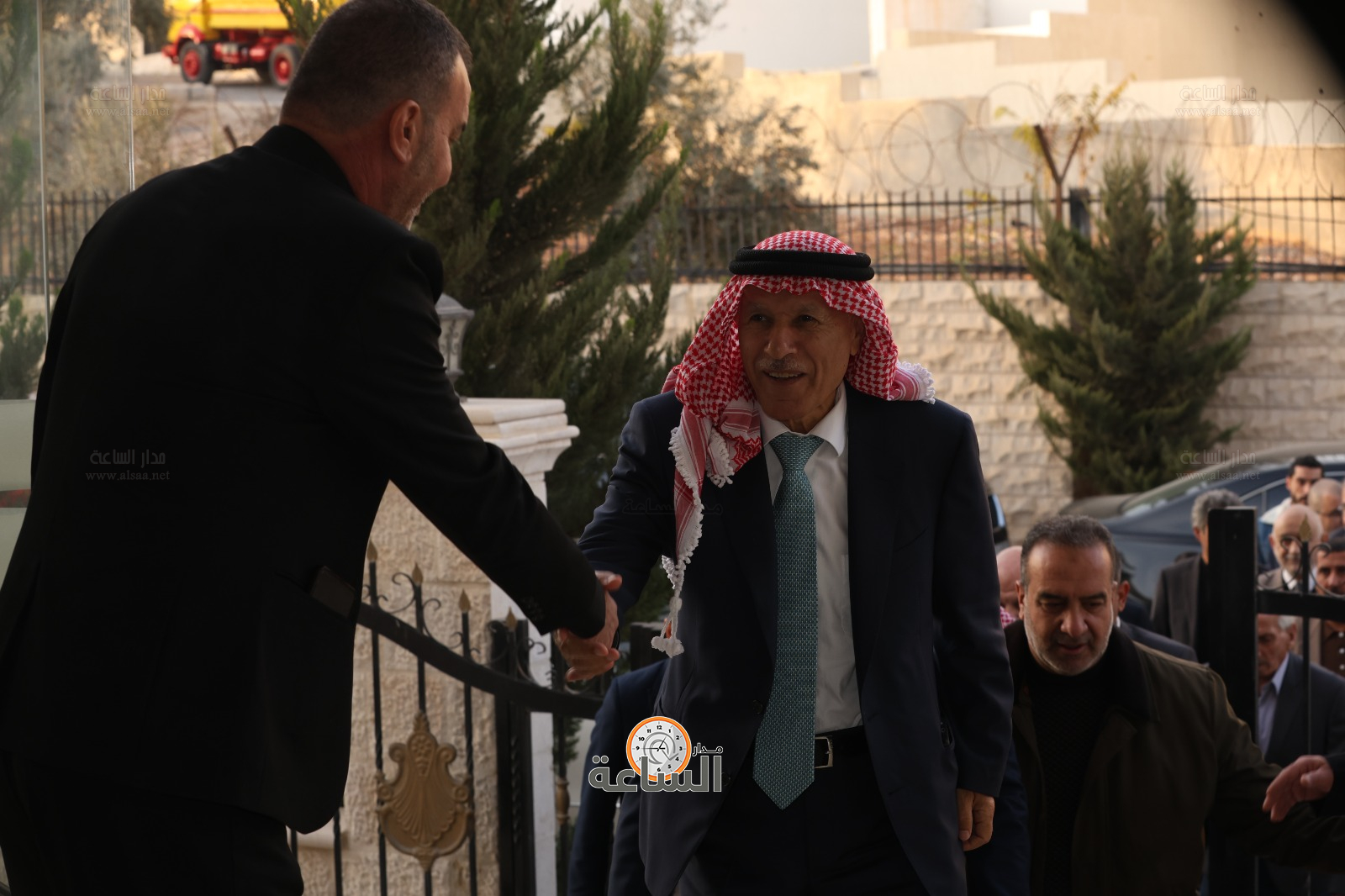 Madar Al-Saa Images 0.9776234557710142