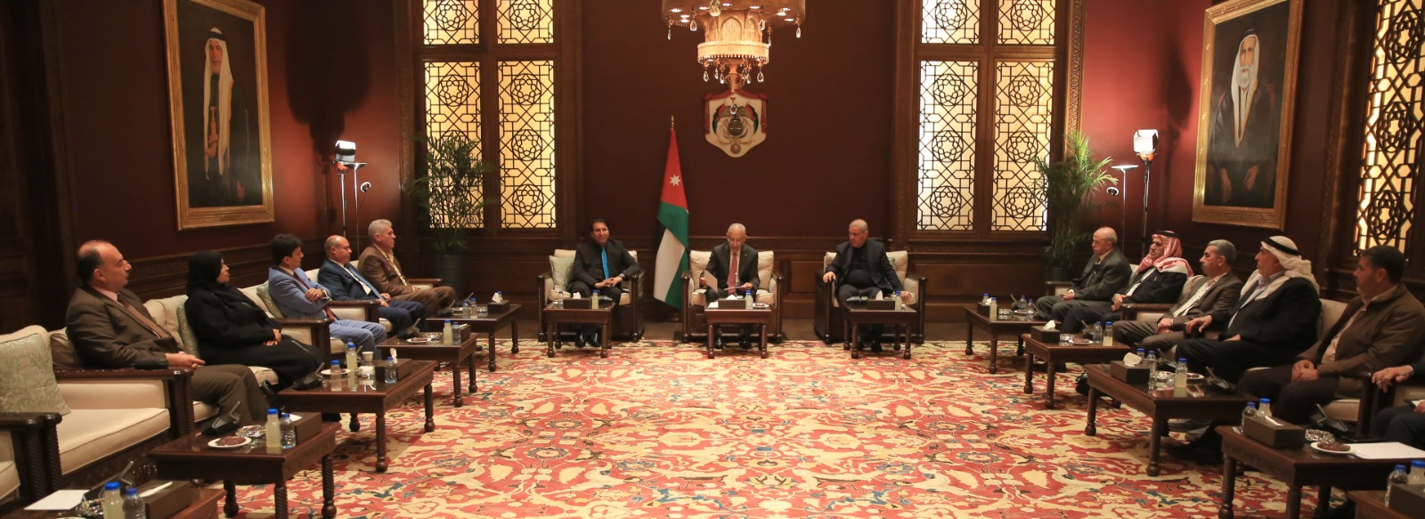 Madar Al-Saa Images 0.9146348671685753