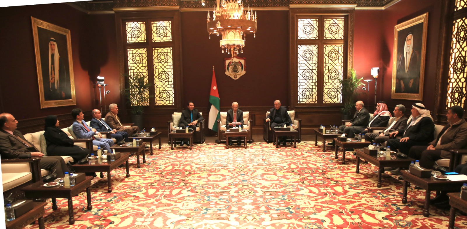 Madar Al-Saa Images 0.8013252204199748