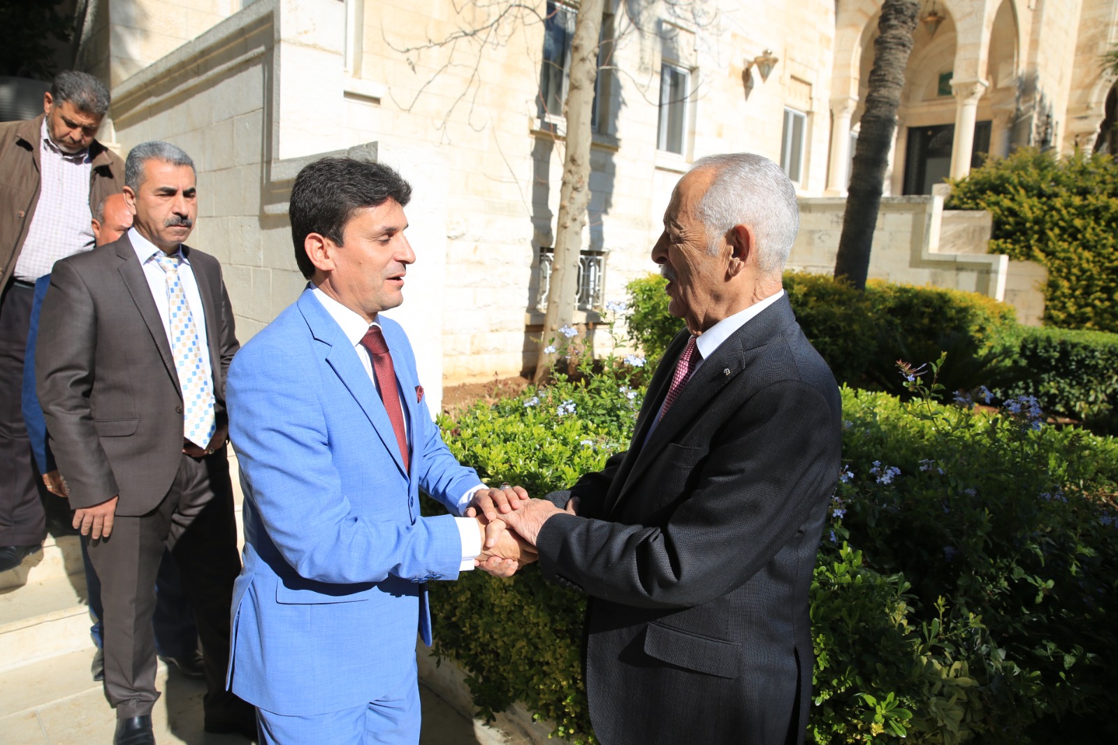 Madar Al-Saa Images 0.011339785783853307