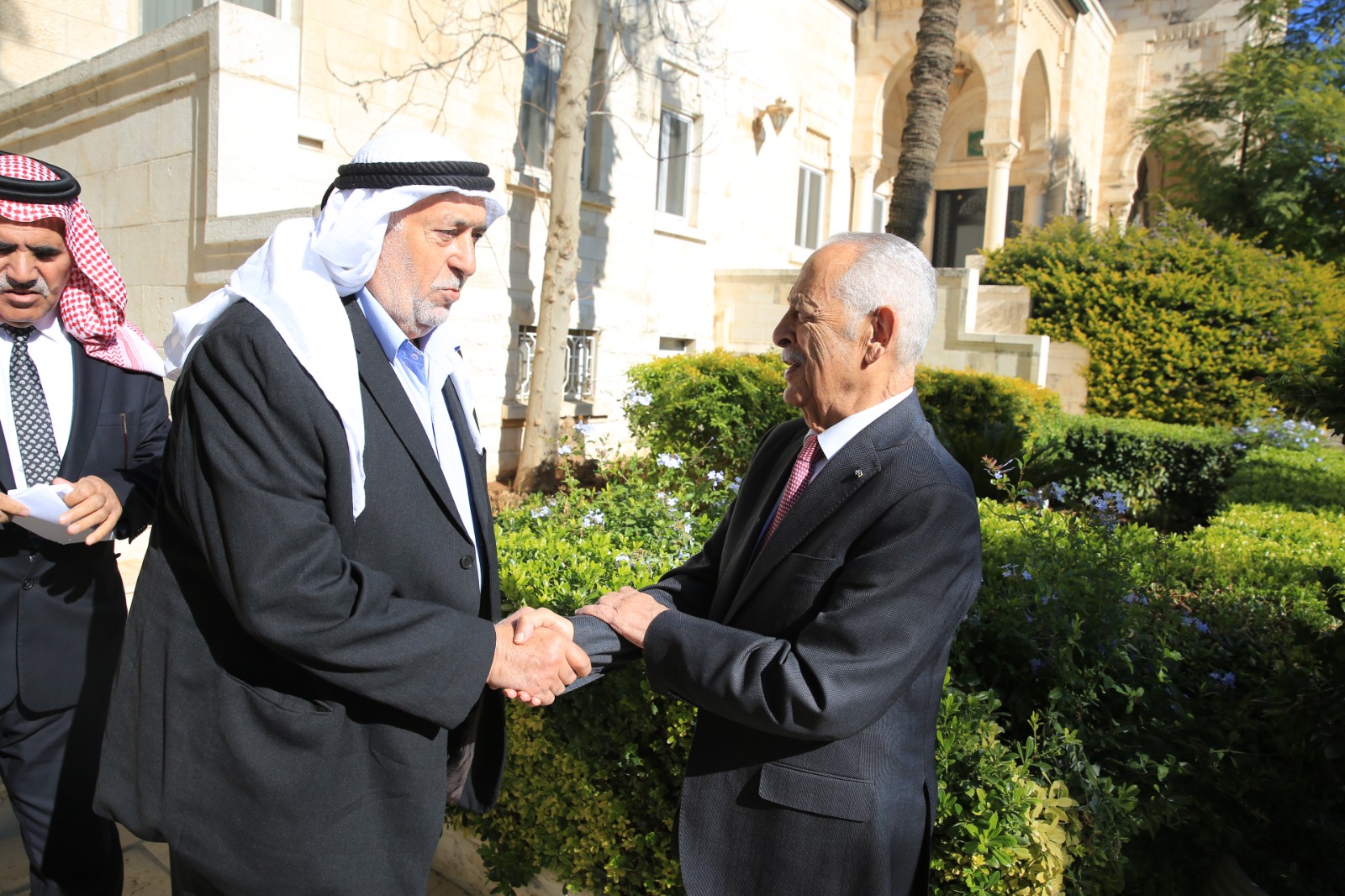 Madar Al-Saa Images 0.41274933419454185