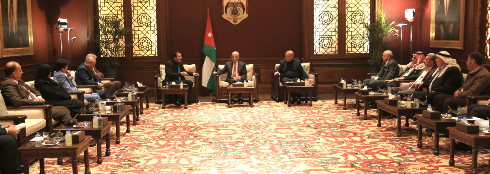 Madar Al-Saa Images 0.4935221755911787