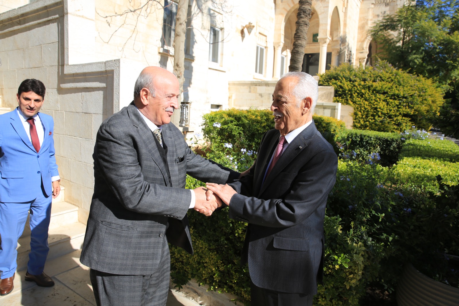 Madar Al-Saa Images 0.19050377035389565