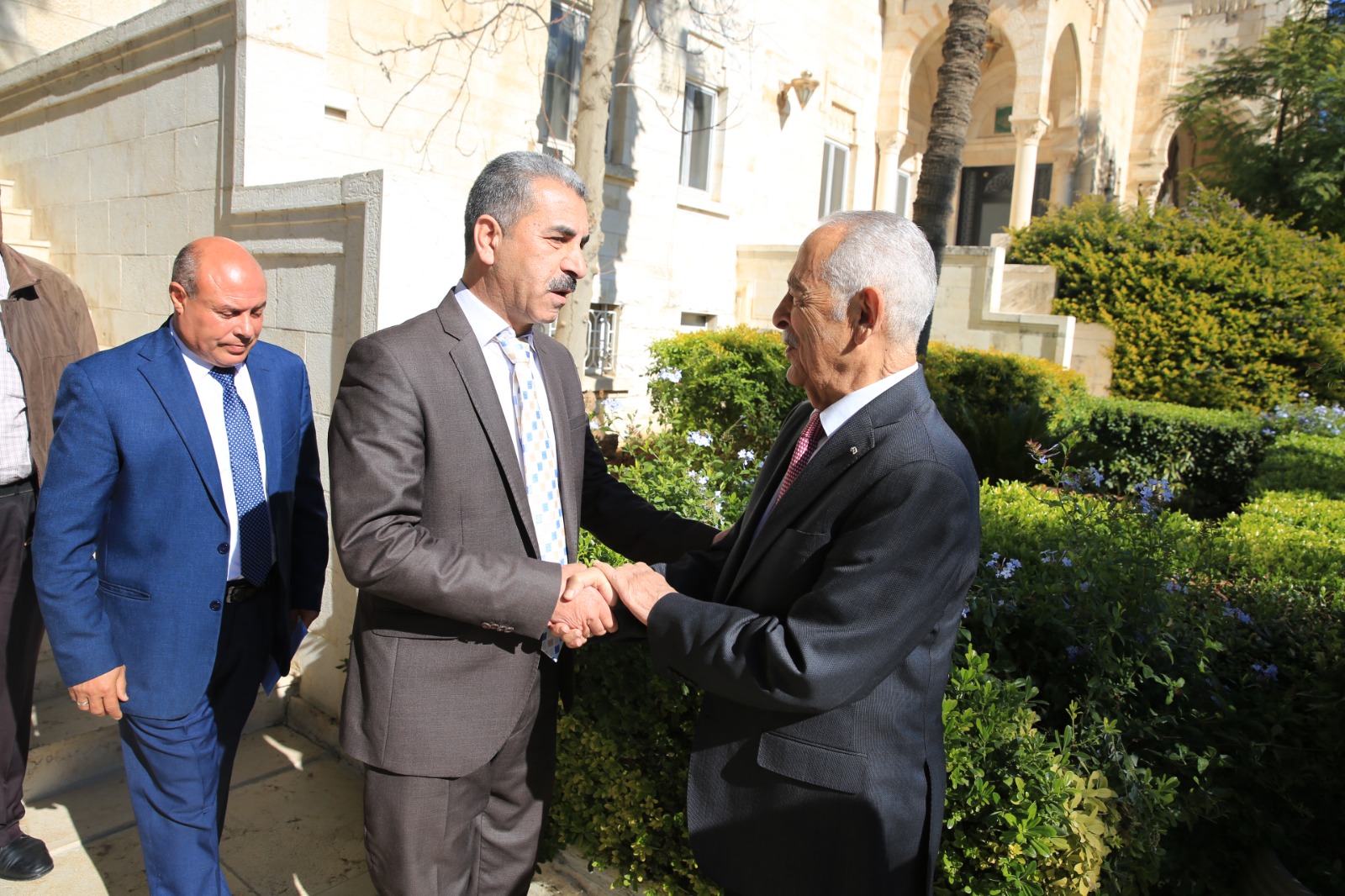 Madar Al-Saa Images 0.21351773557779152