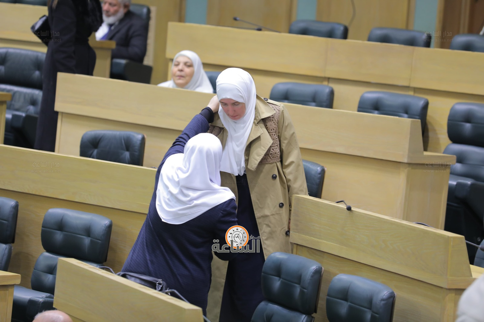 Madar Al-Saa Images 0.8726683736577845